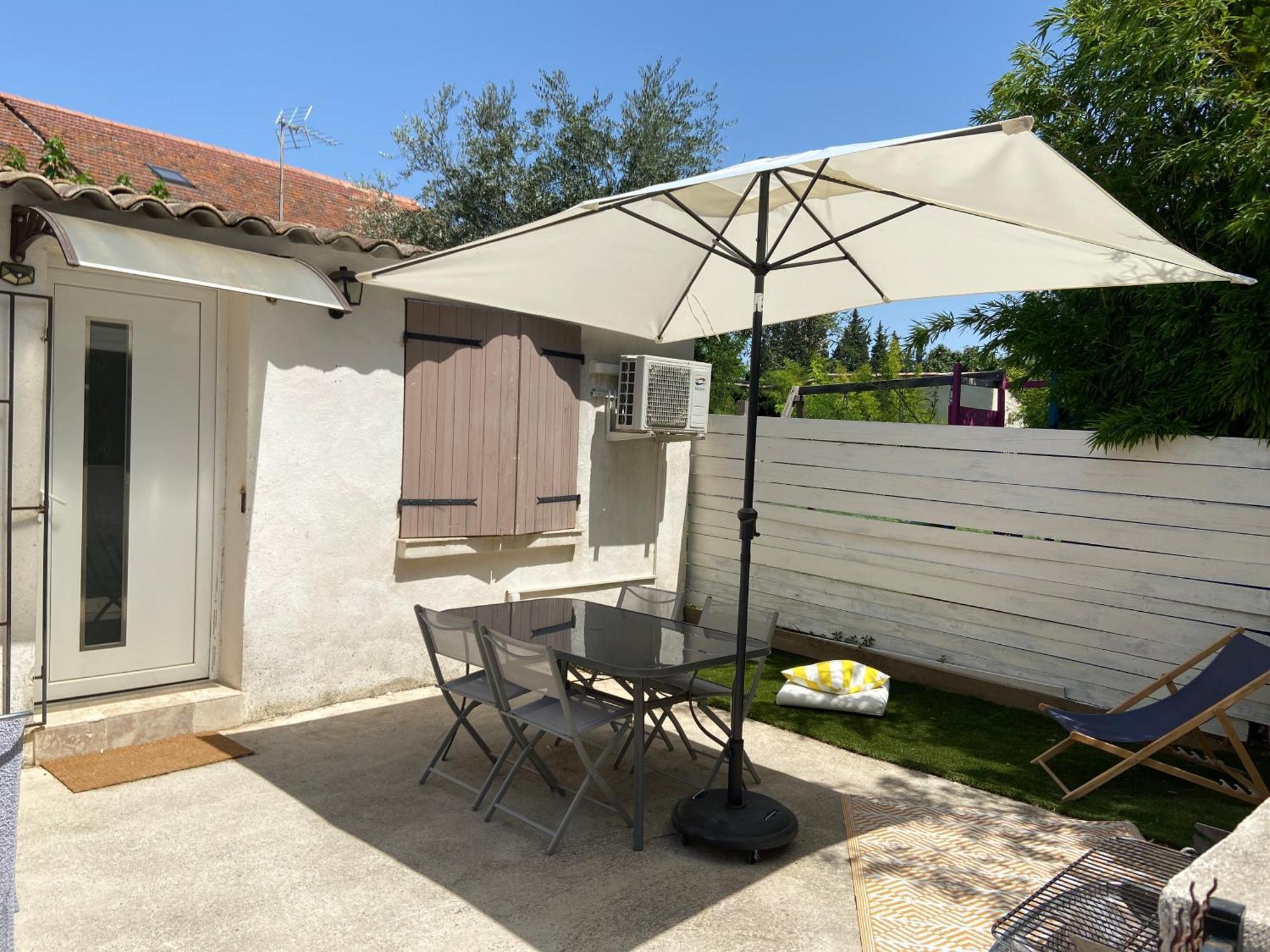 Petit Mas En Provence Villa Tarascon Exterior photo